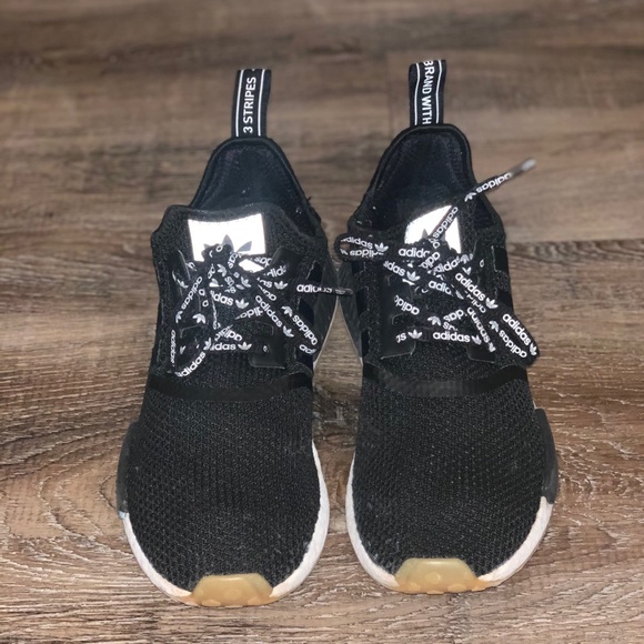 adidas nmd black and white mens